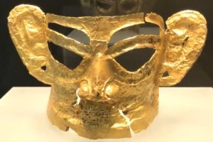 3000-year-old gold mask